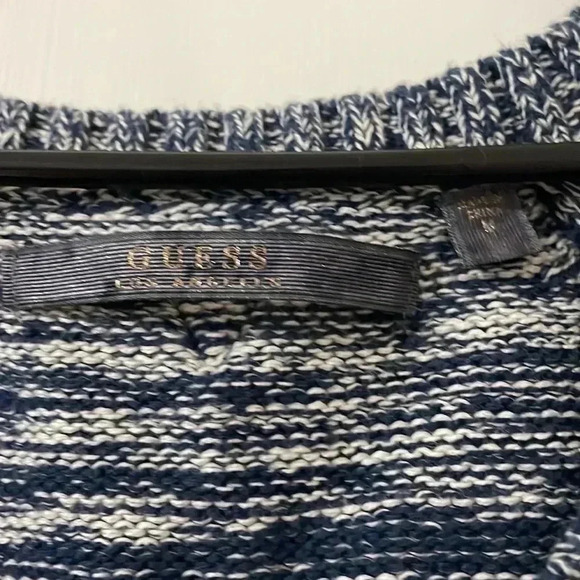 Guess Sweater Size M - Picture 4 of 8